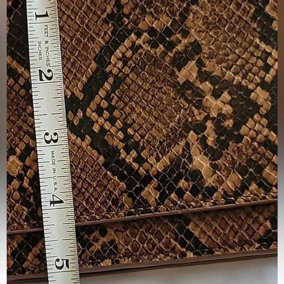 Urban Outfitters Crossbody faux snakeskin bag - Picture 7 of 7